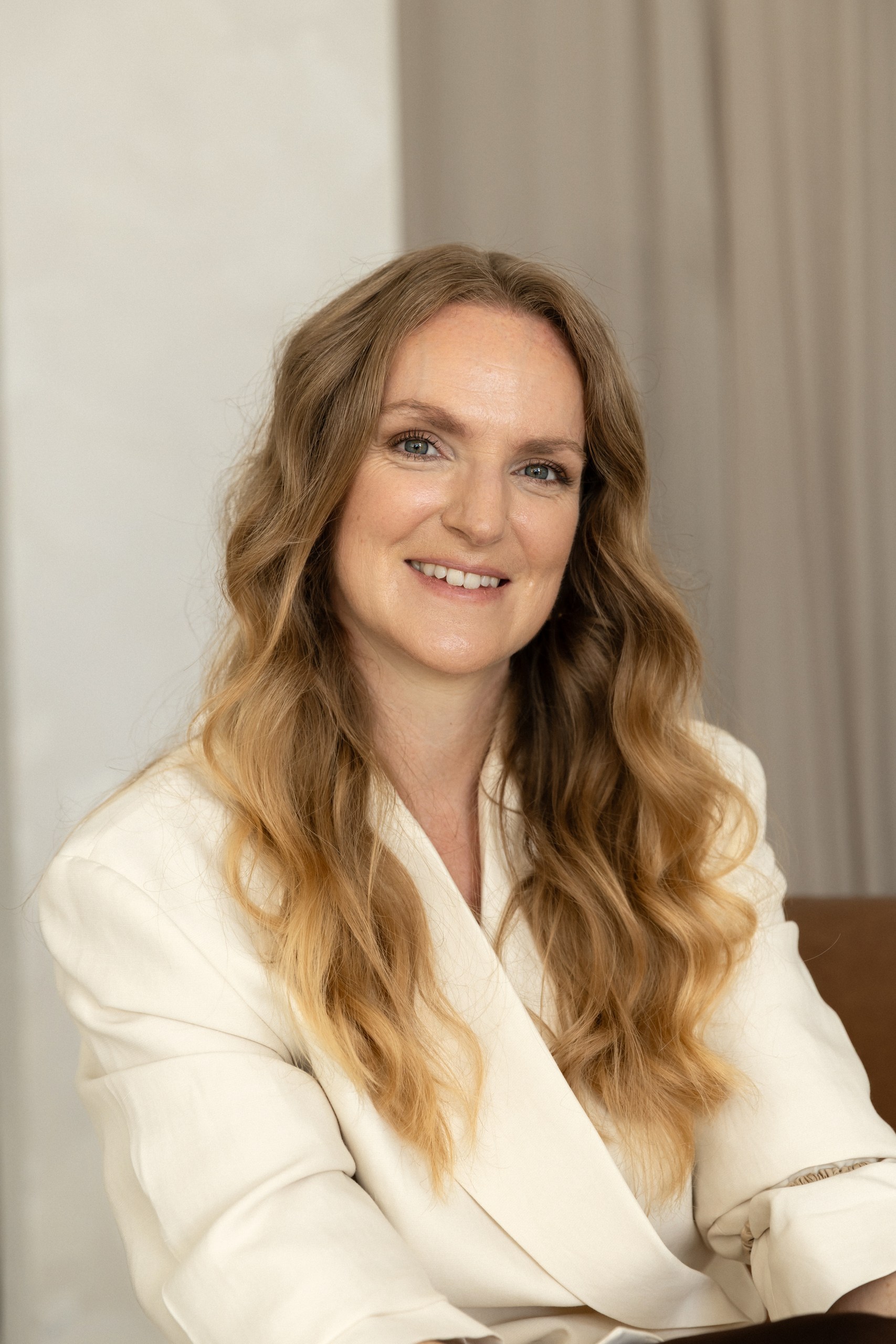 Jennie working with a client